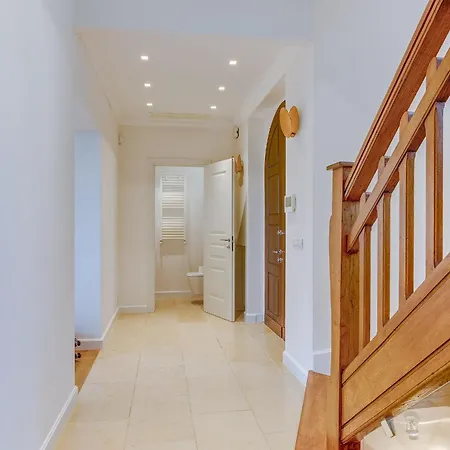 Angel Vi4481 By Riviera Homes Villa